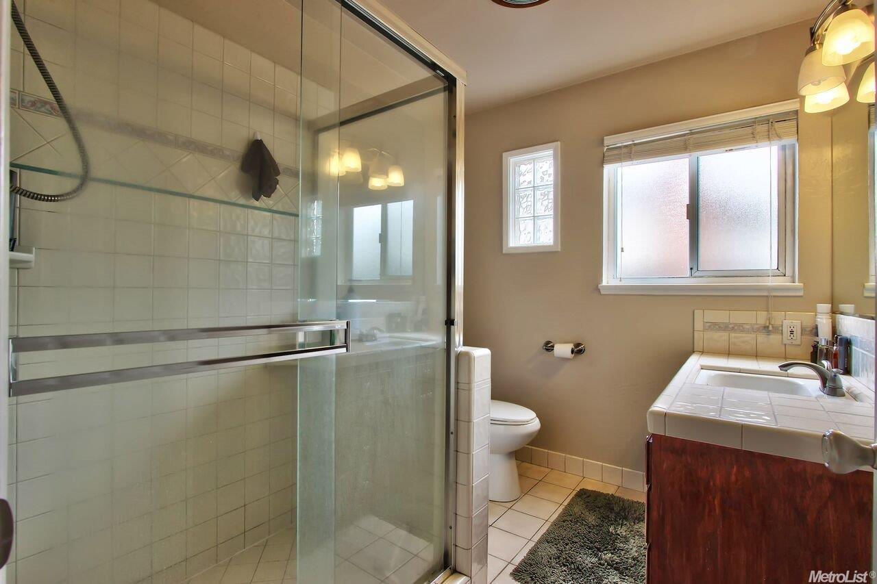 4312 Glenridge Dr, Carmichael, CA 95608 photo 23