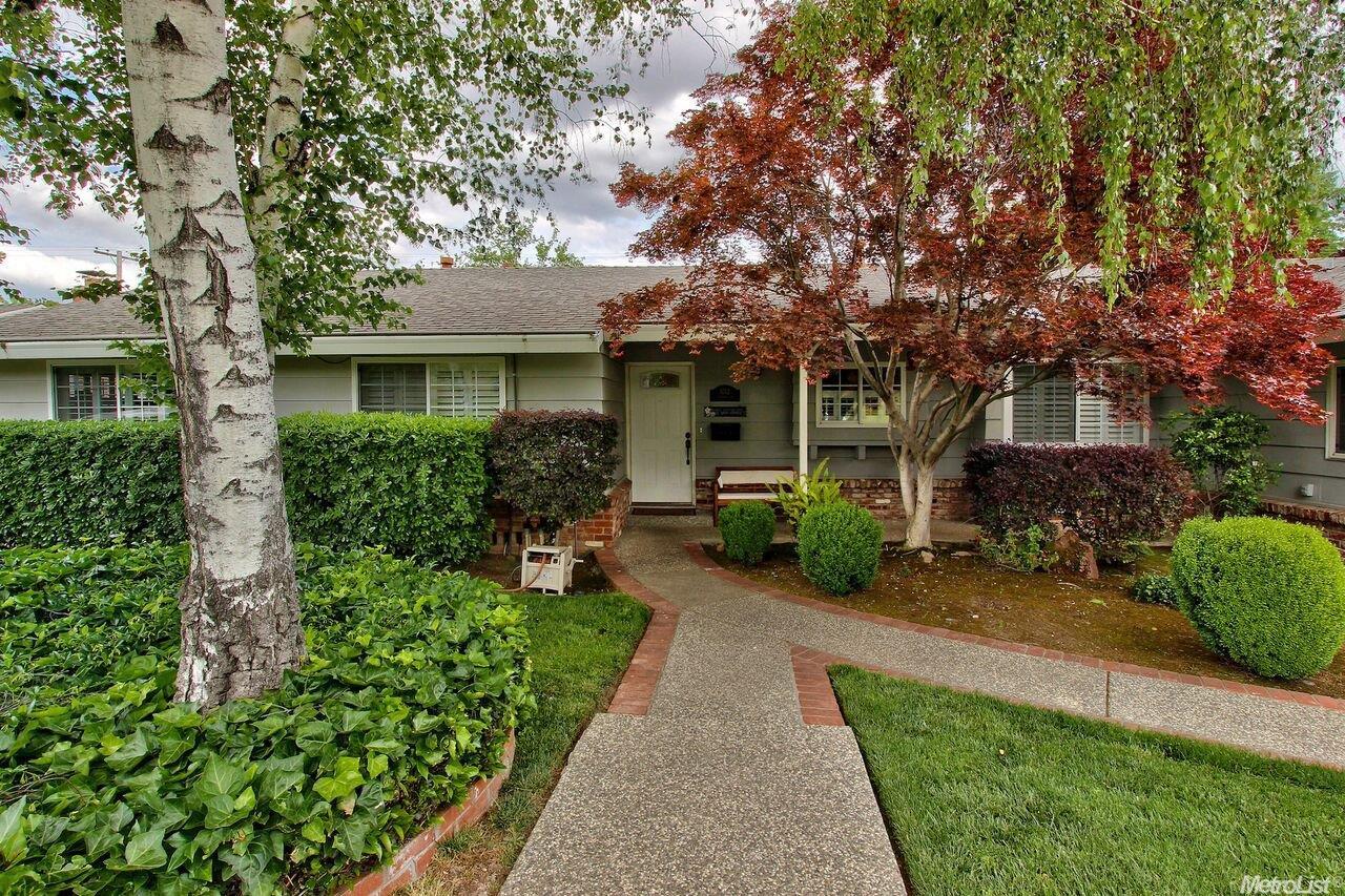 4312 Glenridge Dr, Carmichael, CA 95608 photo 2