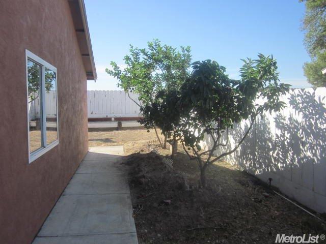 140 Yosemite Dr, Tracy, CA 95376 photo 9