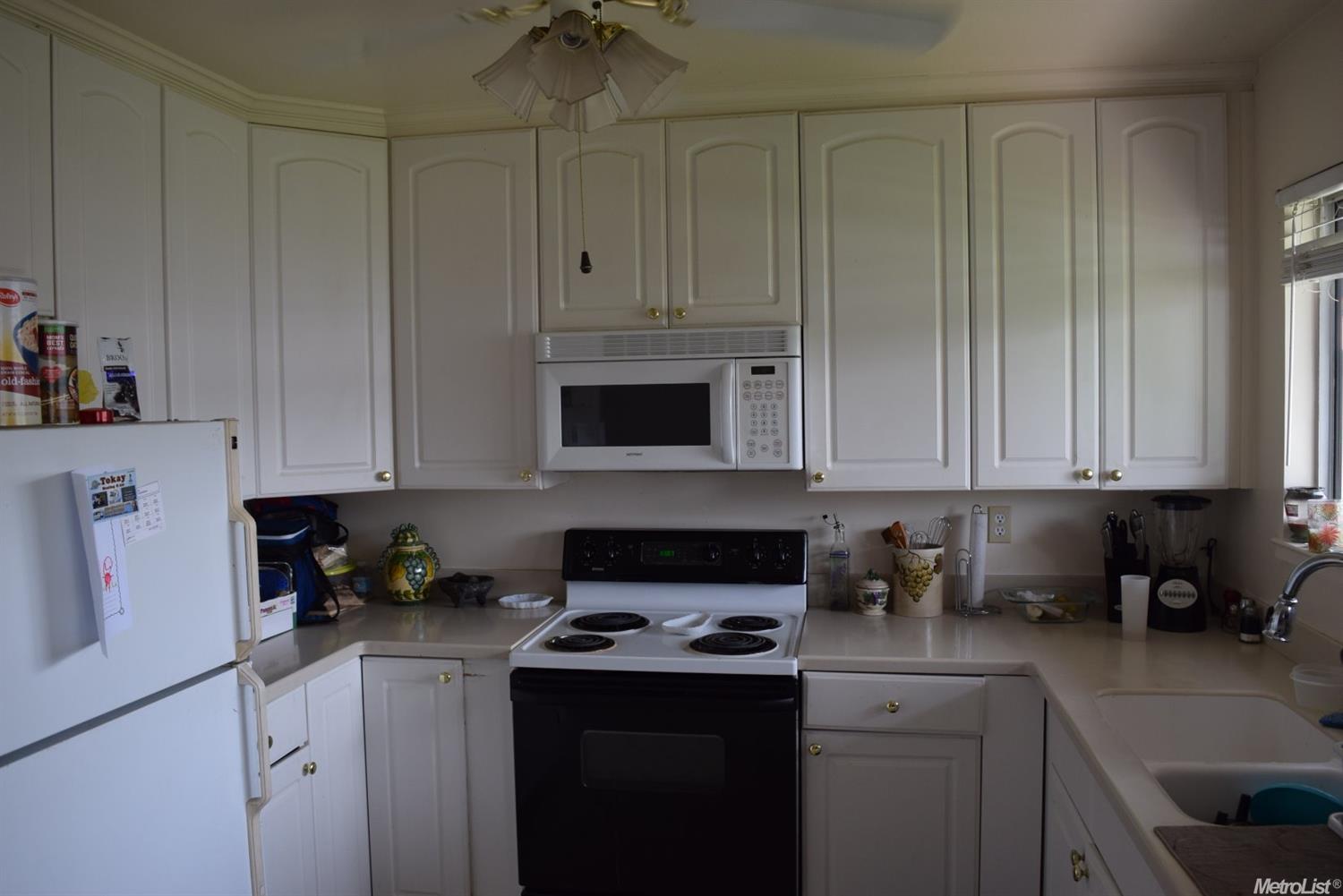 140 Yosemite Dr, Tracy, CA 95376 photo 3