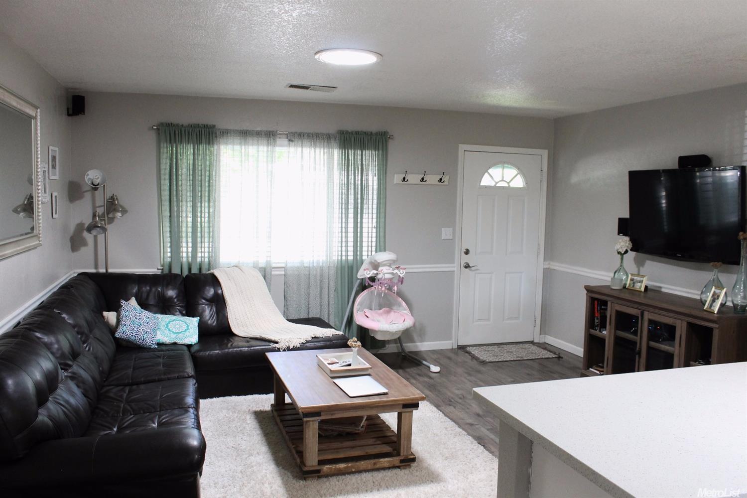 2020 Enfield, Modesto, CA 95355 photo 2