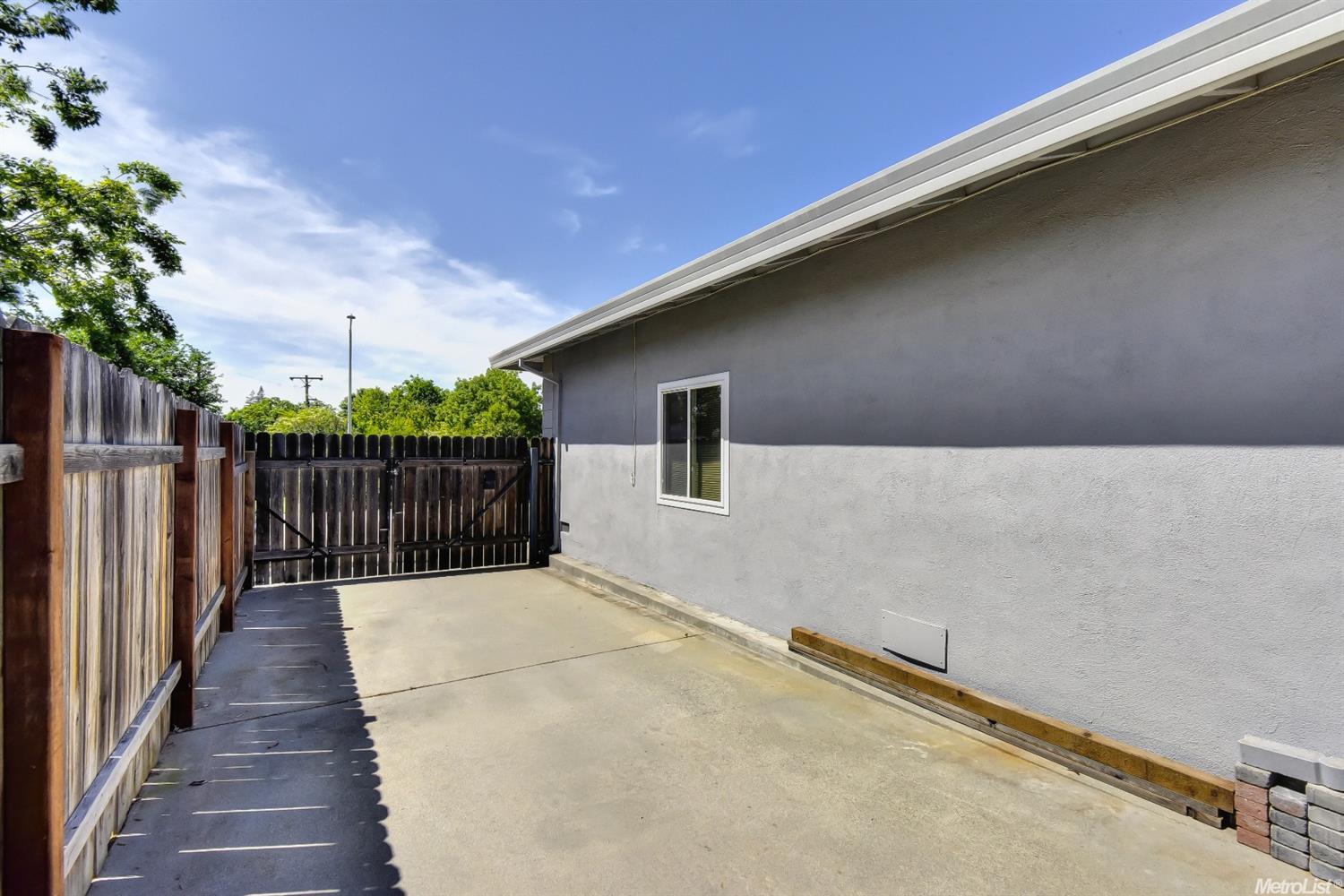 2728 Leoleta Way, Carmichael, CA 95608 photo 25