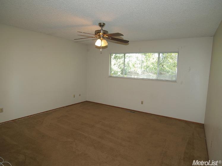 2807 Warwick Ln, Modesto, CA 95350 photo 17