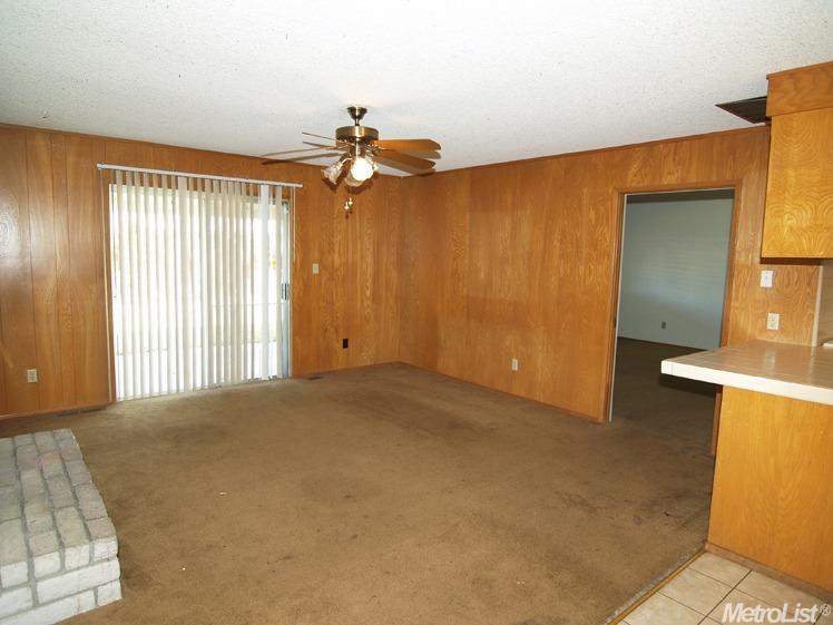 2807 Warwick Ln, Modesto, CA 95350 photo 9