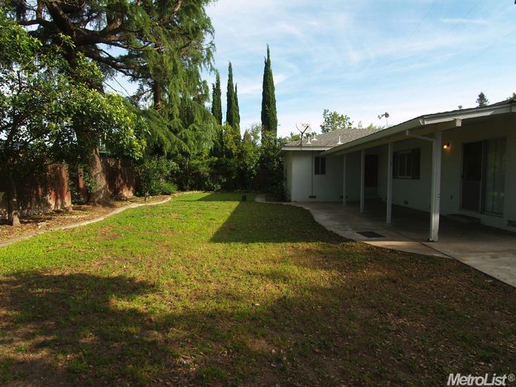 2807 Warwick Ln, Modesto, CA 95350 photo 24