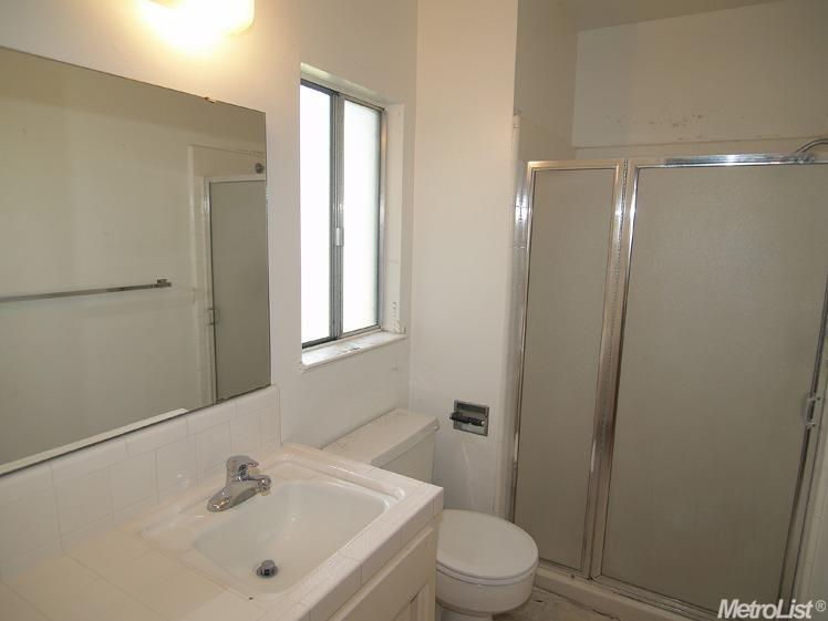 2807 Warwick Ln, Modesto, CA 95350 photo 19