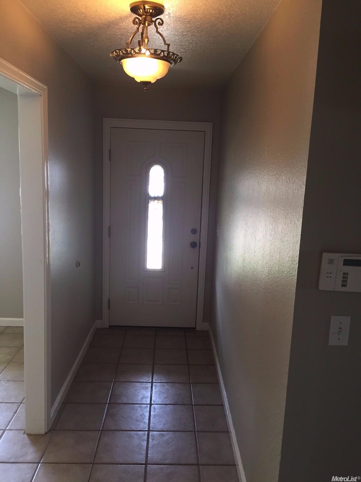 1990 Clemson Ct, Turlock, CA 95382 photo 8