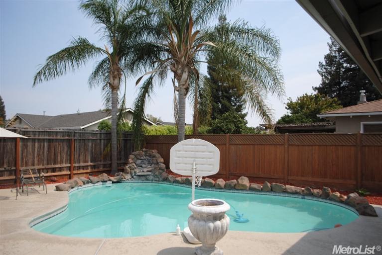 1990 Clemson Ct, Turlock, CA 95382 photo 6