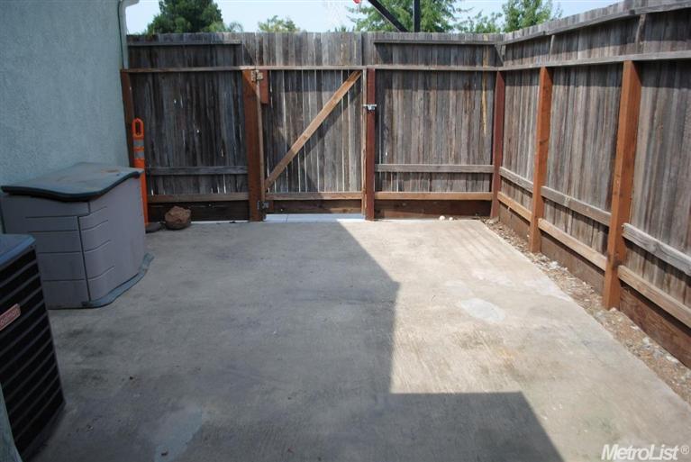 1990 Clemson Ct, Turlock, CA 95382 photo 14
