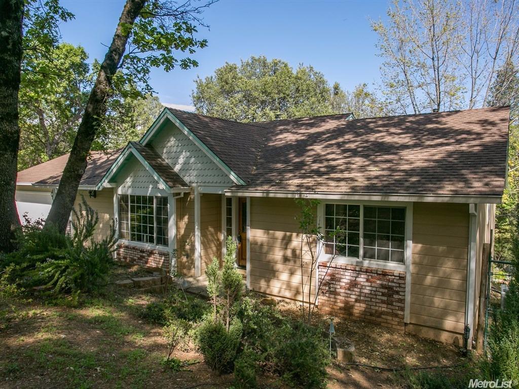 7046 Nutmeg Ln, Placerville, CA 95667 photo 3