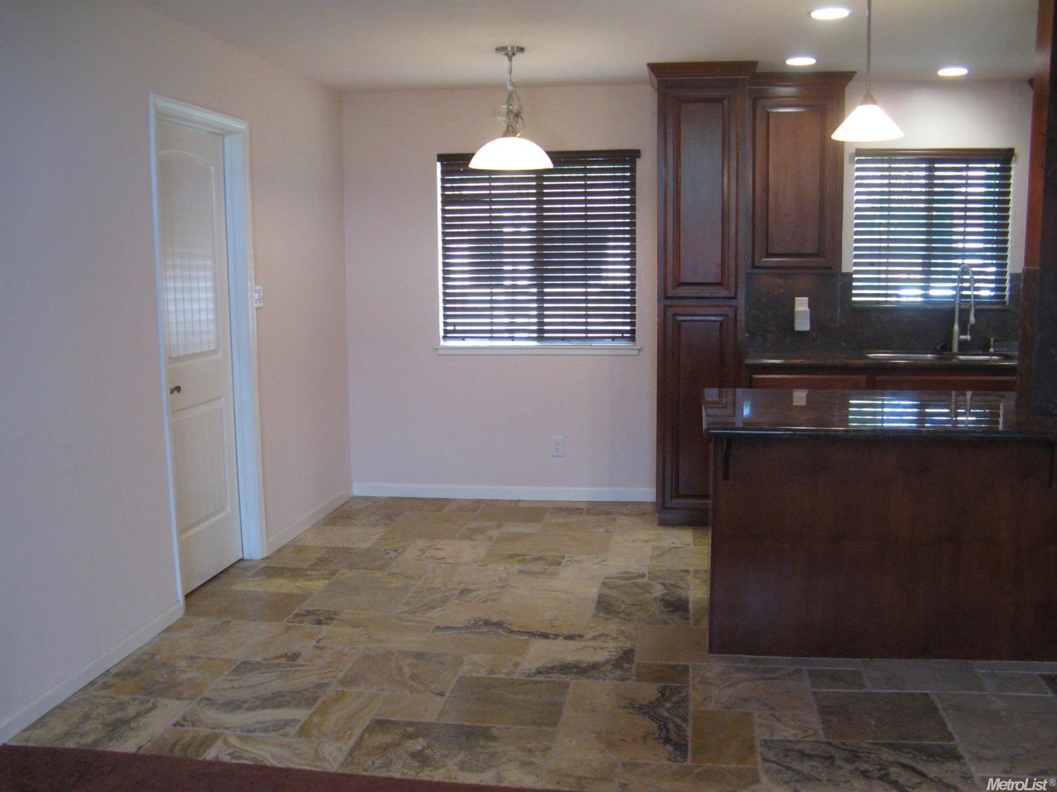 8280 Wightman Ave, Fair Oaks, CA 95628 photo 6