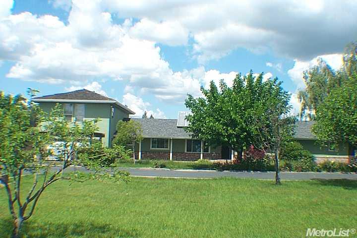9849 E Jahant, Acampo, CA 95220 photo 1