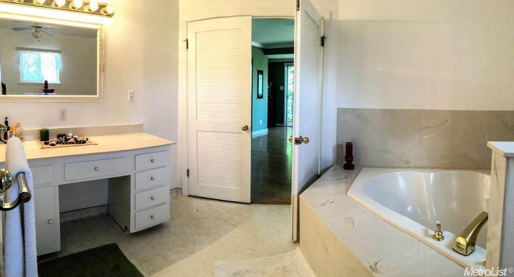 9814 Mindy Ln, Wilton, CA 95693 photo 11