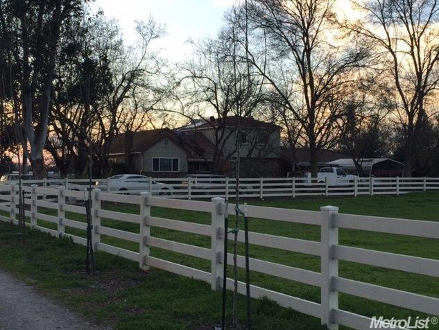 9814 Mindy Ln, Wilton, CA 95693 photo 3