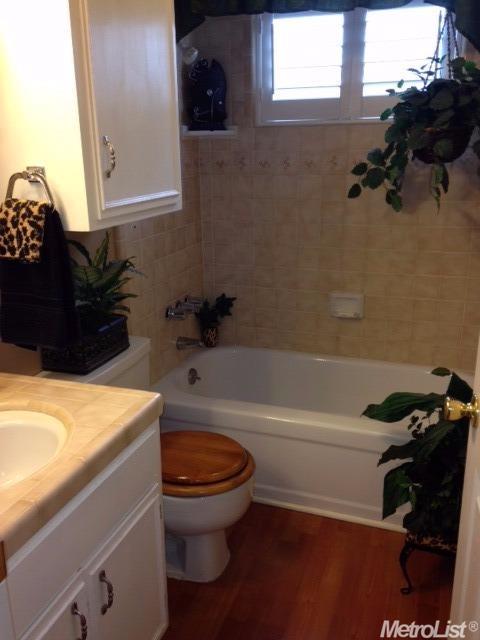 1504 Peppertree Ln, Modesto, CA 95355 photo 17
