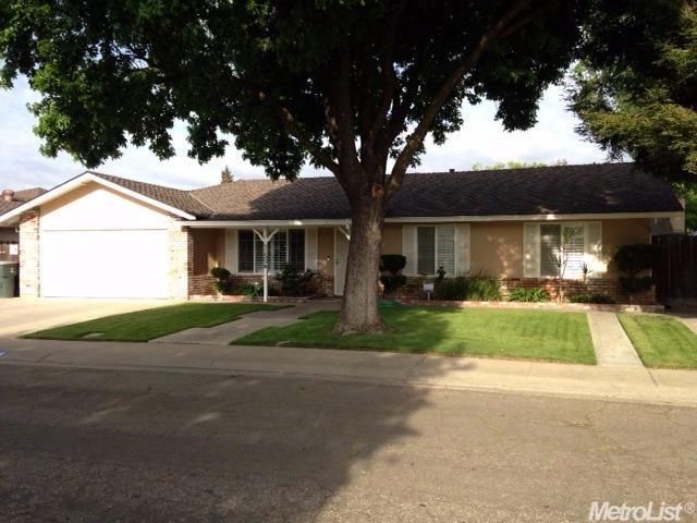 1504 Peppertree Ln, Modesto, CA 95355 photo 2