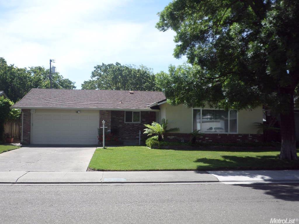 332 E Yorkshire Dr, Stockton, CA 95207 photo 1