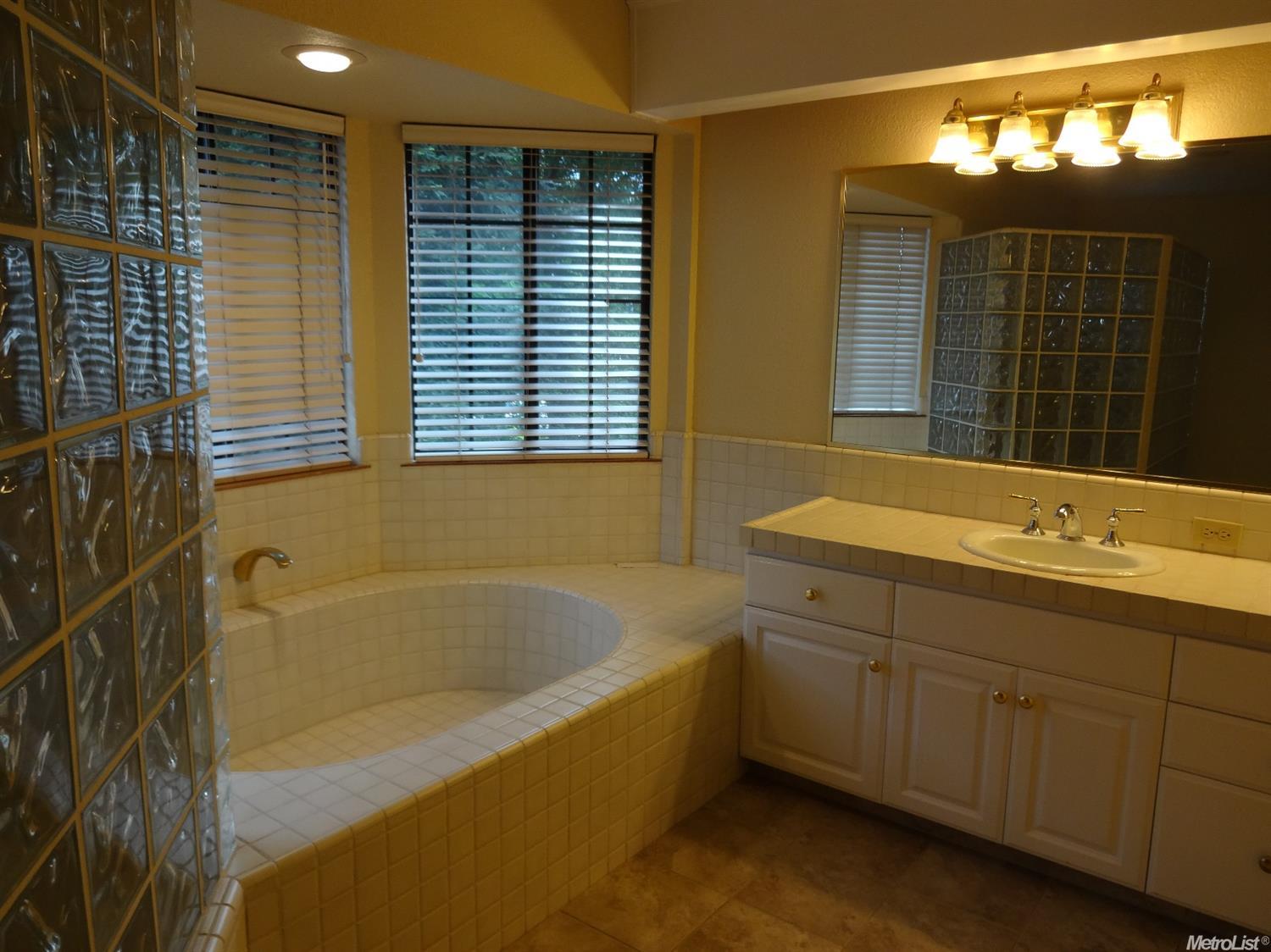 1133 Chateau Ct, Lodi, CA 95242 photo 18