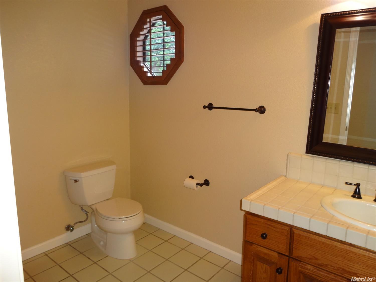 1133 Chateau Ct, Lodi, CA 95242 photo 9