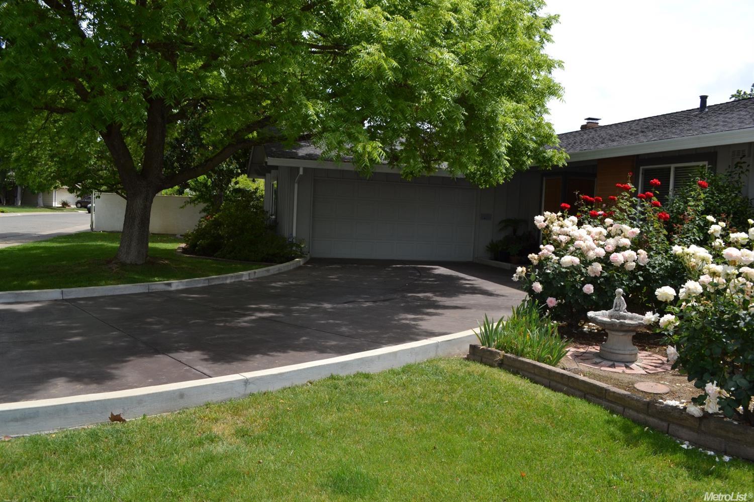 4706 Lake Dr, Carmichael, CA 95608 photo 4
