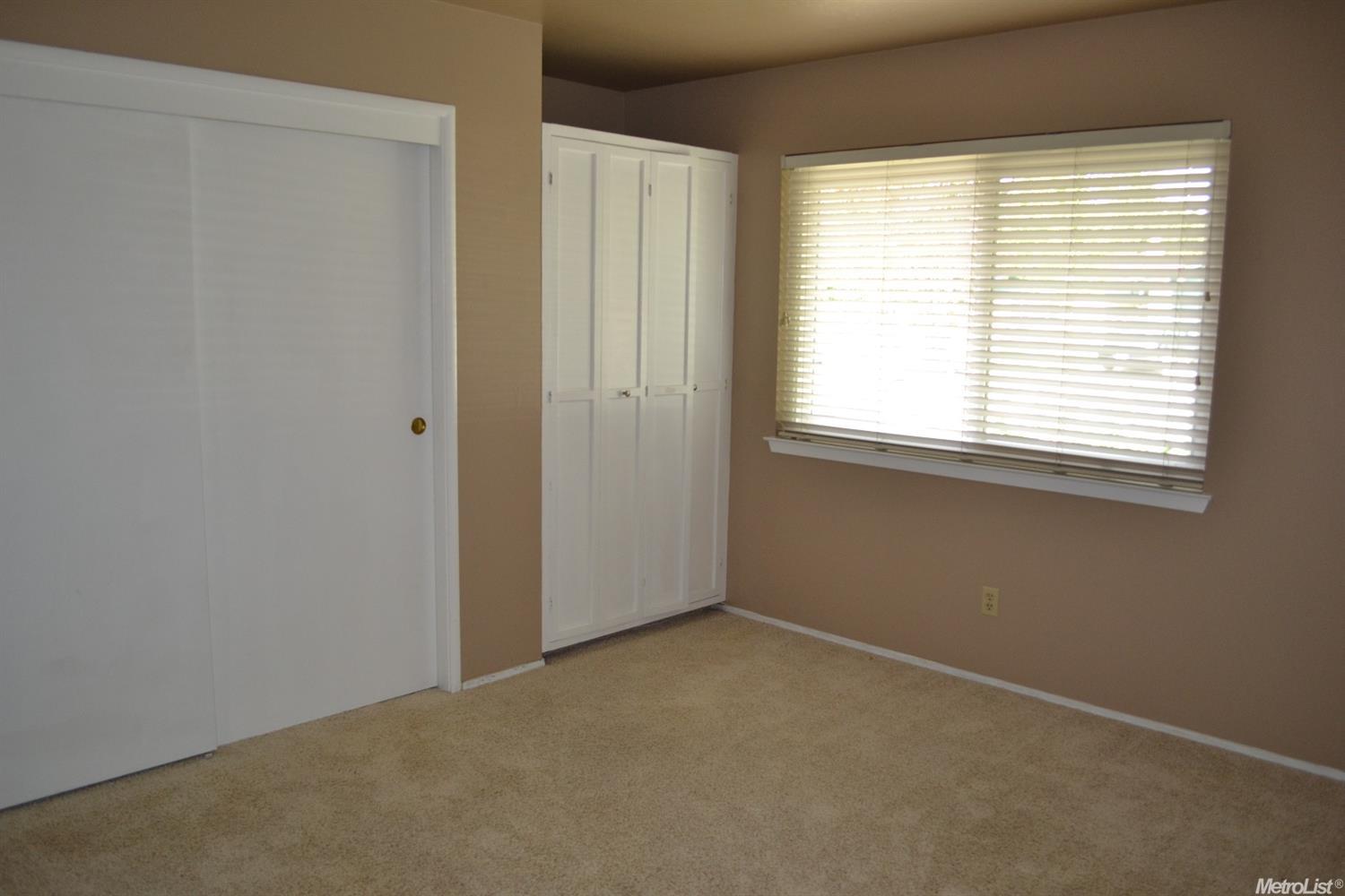4706 Lake Dr, Carmichael, CA 95608 photo 15