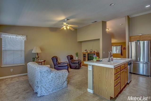 4242 Castleton Cir, Mather, CA 95655 photo 12