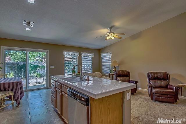 4242 Castleton Cir, Mather, CA 95655 photo 10