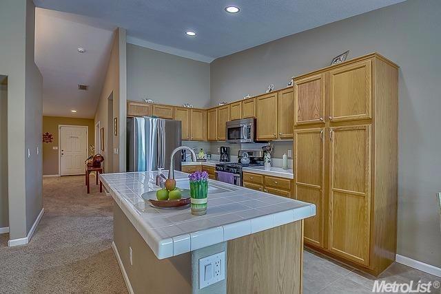 4242 Castleton Cir, Mather, CA 95655 photo 9