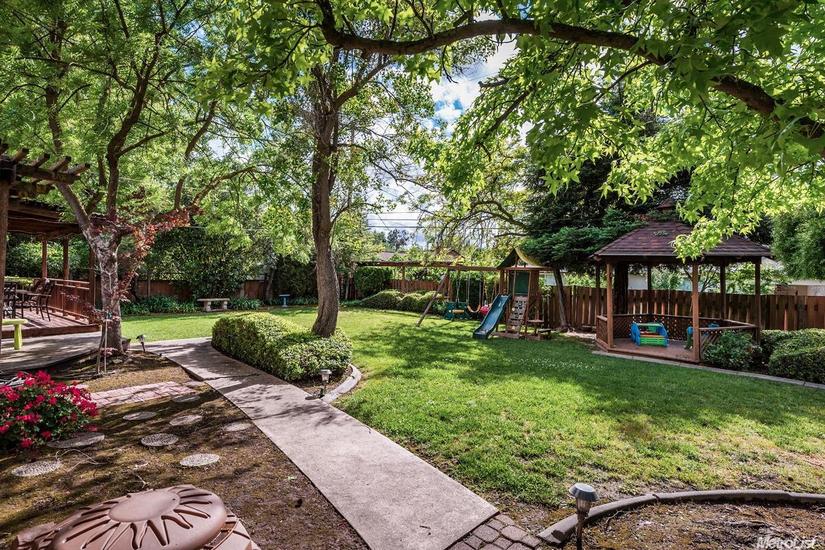 3925 Garfield Ave, Carmichael, CA 95608 photo 22