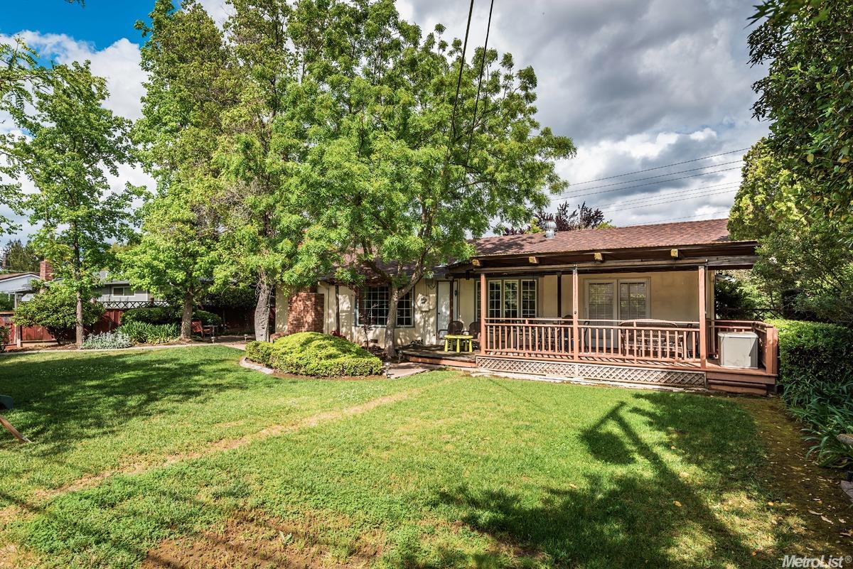3925 Garfield Ave, Carmichael, CA 95608 photo 19