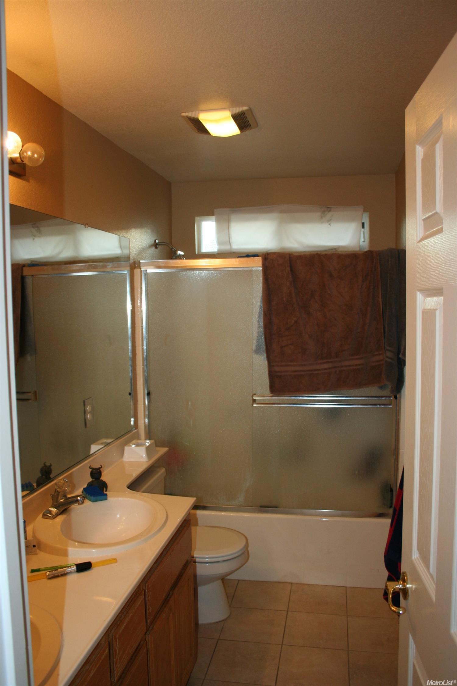 411 De Bord Dr, Tracy, CA 95376 photo 8