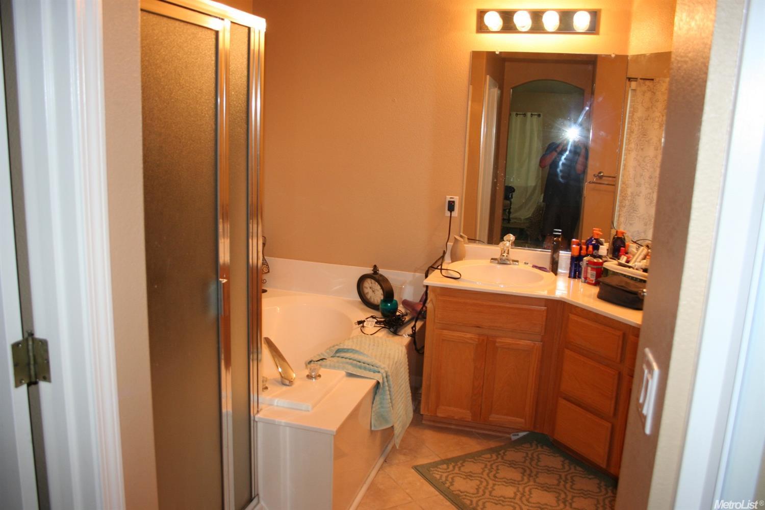 411 De Bord Dr, Tracy, CA 95376 photo 9