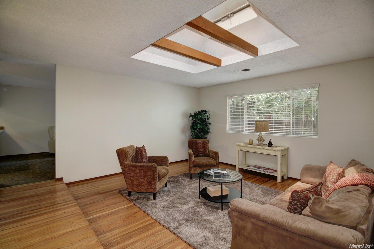 1331 Camphor Ln, Davis, CA 95618 photo 5