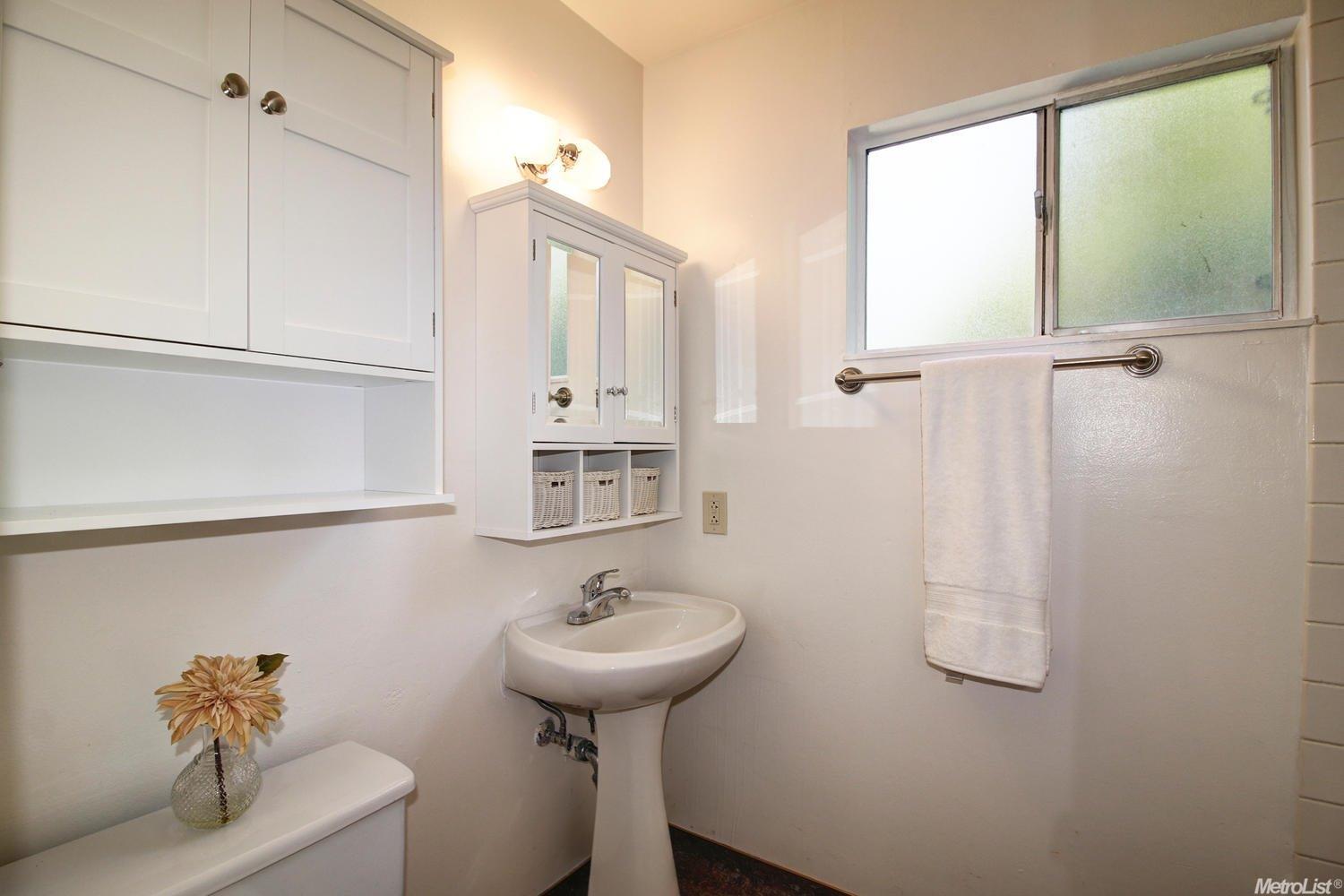 1331 Camphor Ln, Davis, CA 95618 photo 14