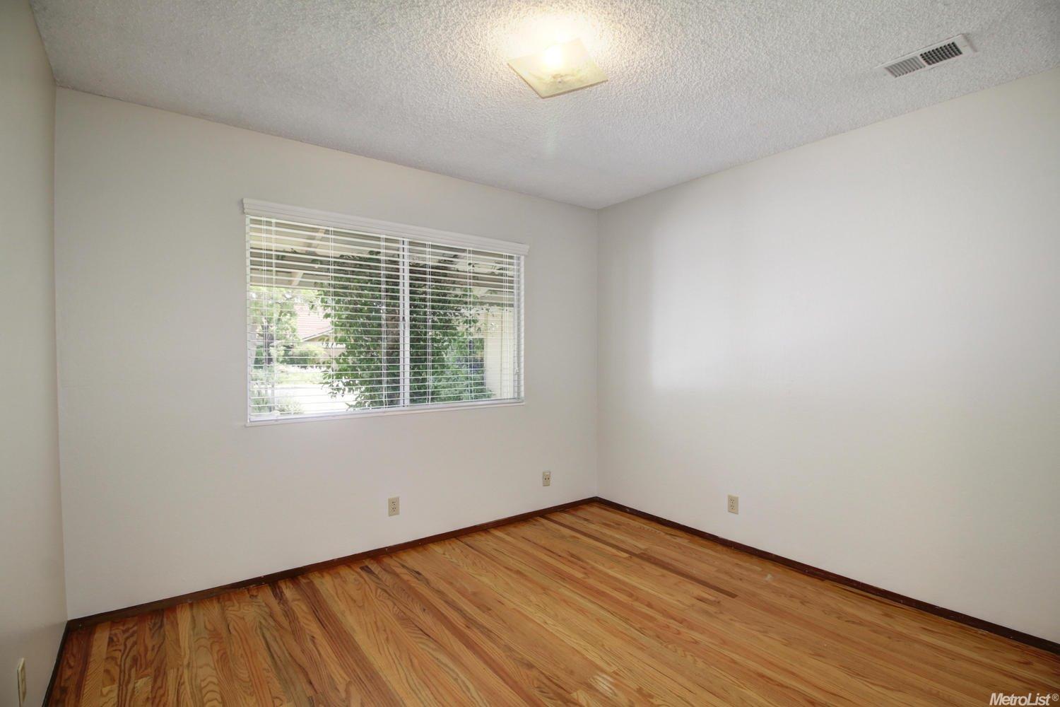 1331 Camphor Ln, Davis, CA 95618 photo 15
