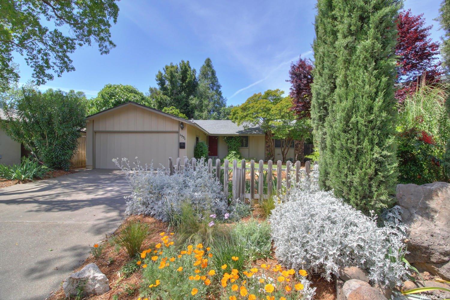 1331 Camphor Ln, Davis, CA 95618 photo 1