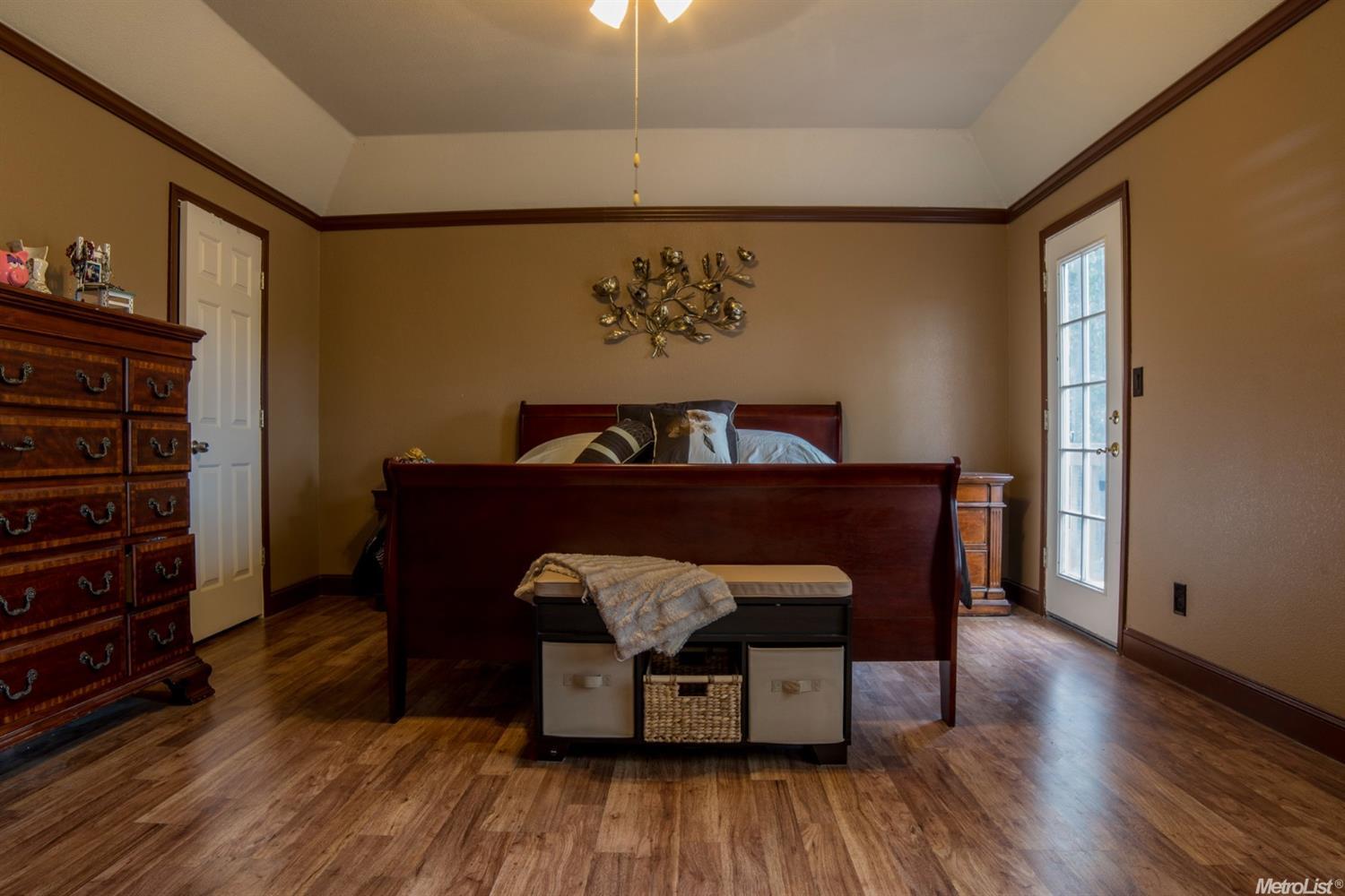 913 Corral Pl, Galt, CA 95632 photo 9