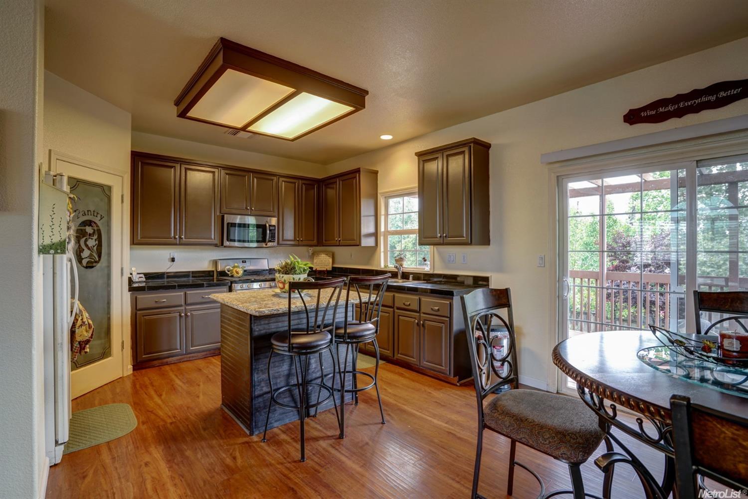 913 Corral Pl, Galt, CA 95632 photo 7