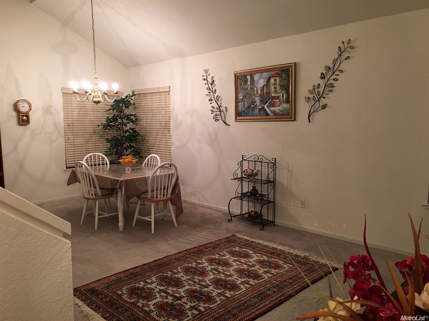 551 Krider Ct, Tracy, CA 95376 photo 2