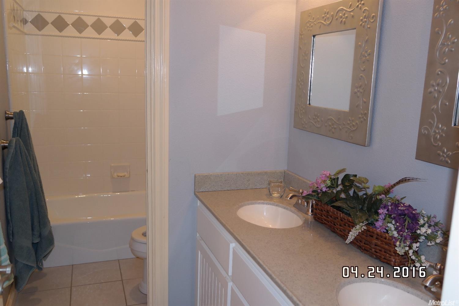 16757 Locust Ave, Patterson, CA 95363 photo 11