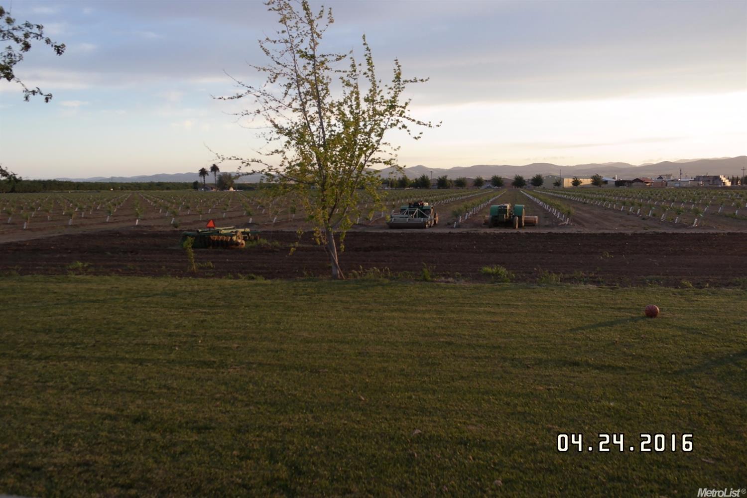 16757 Locust Ave, Patterson, CA 95363 photo 21