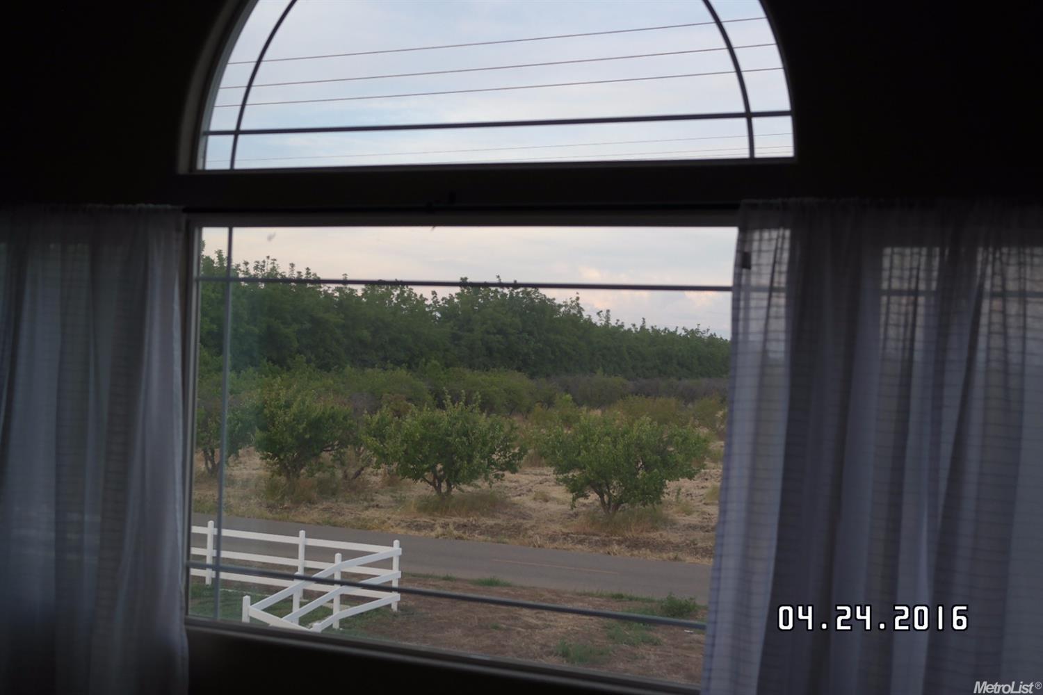 16757 Locust Ave, Patterson, CA 95363 photo 16