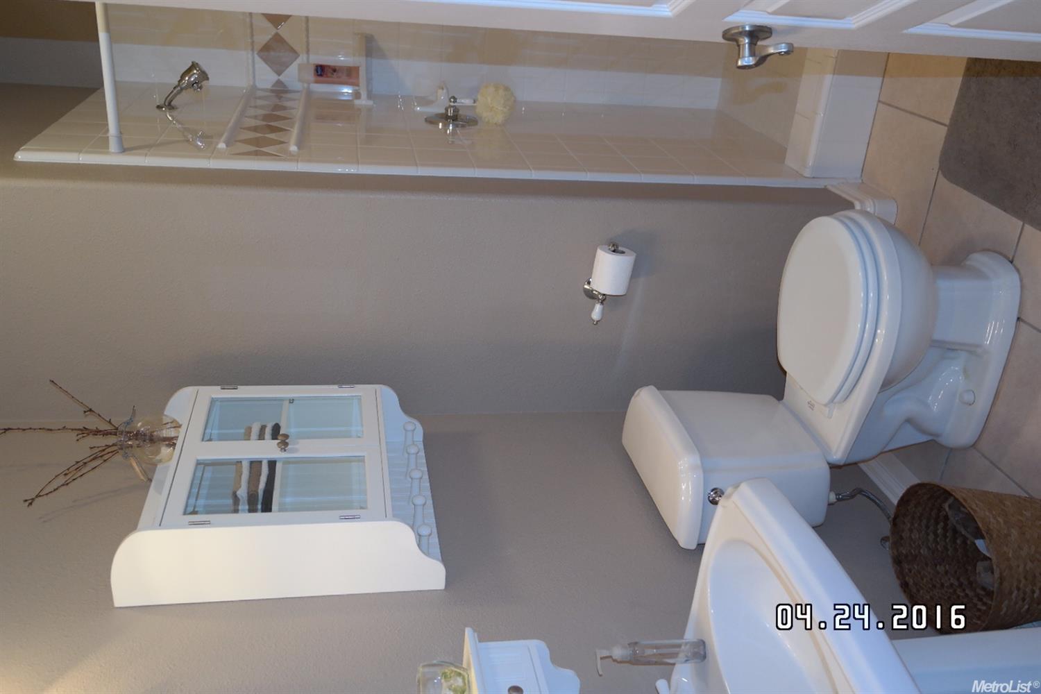 16757 Locust Ave, Patterson, CA 95363 photo 7