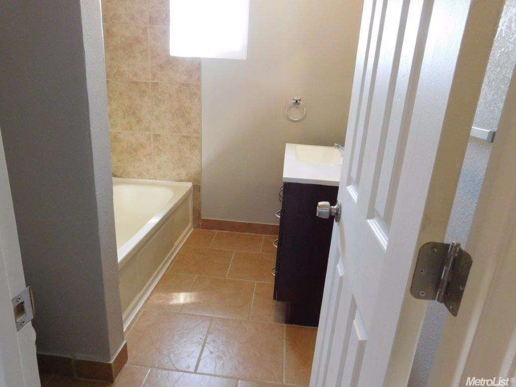 43 E 11th St, Merced, CA 95341 photo 16