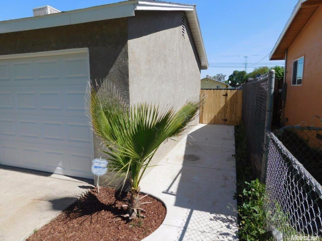 43 E 11th St, Merced, CA 95341 photo 2