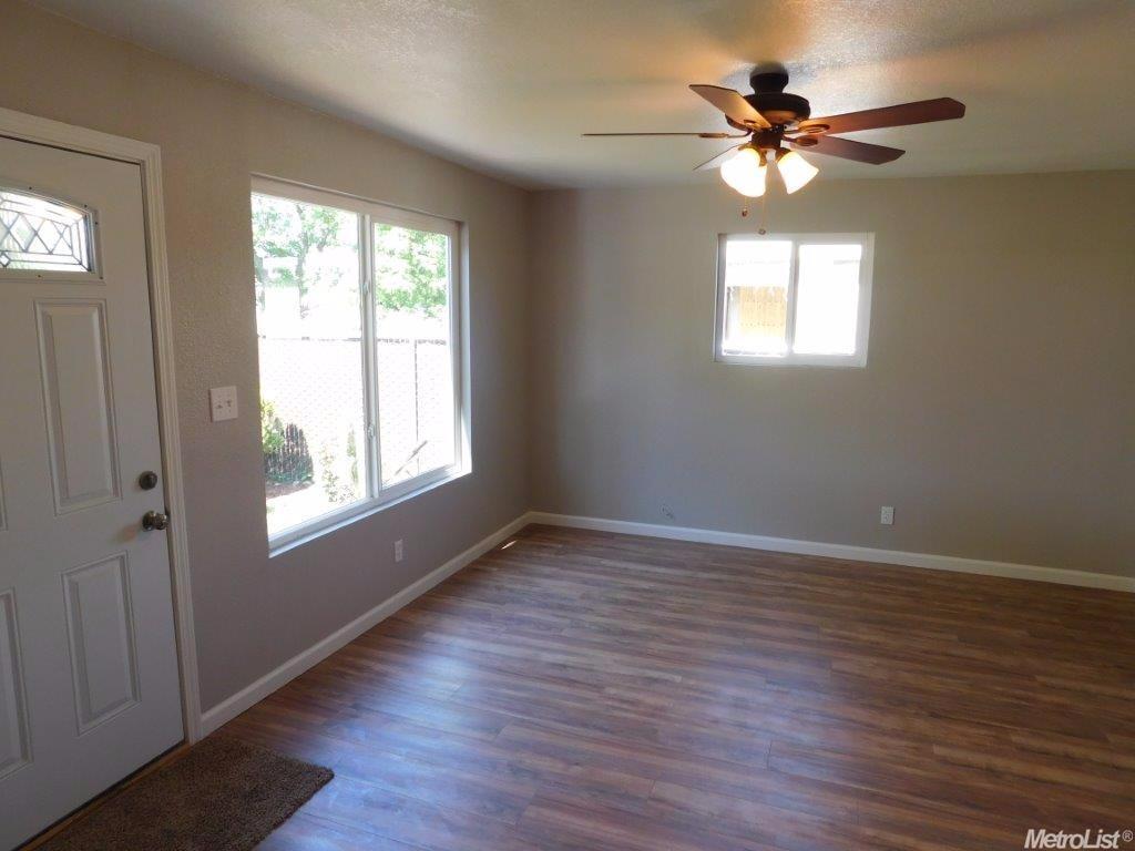 43 E 11th St, Merced, CA 95341 photo 3