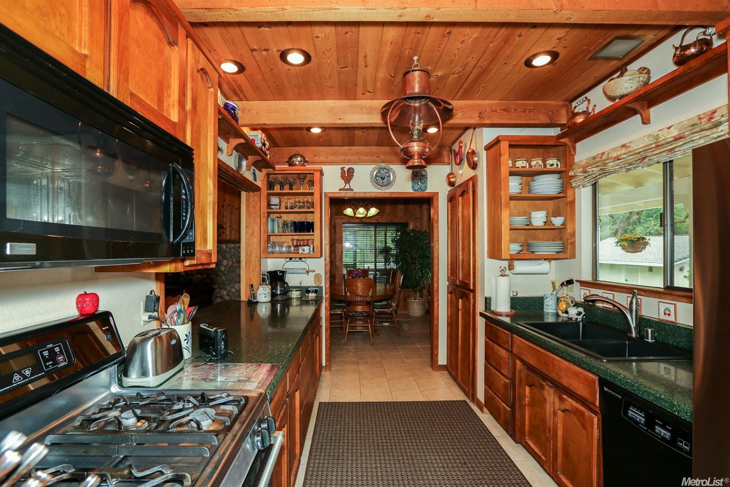 14006 Perimeter, Grass Valley, CA 95949 photo 5