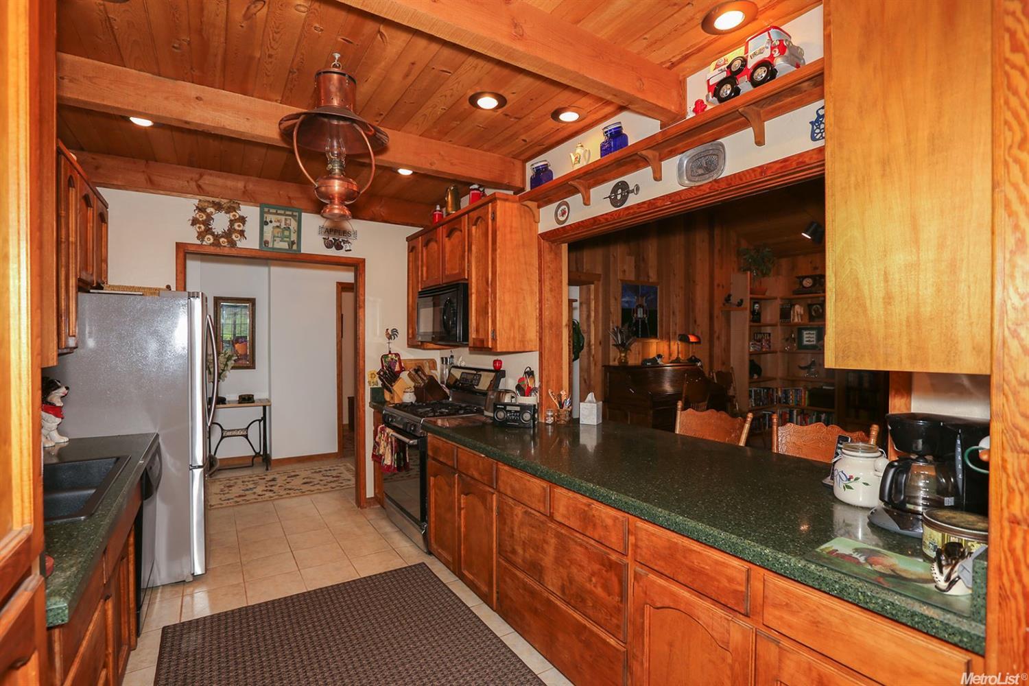 14006 Perimeter, Grass Valley, CA 95949 photo 4