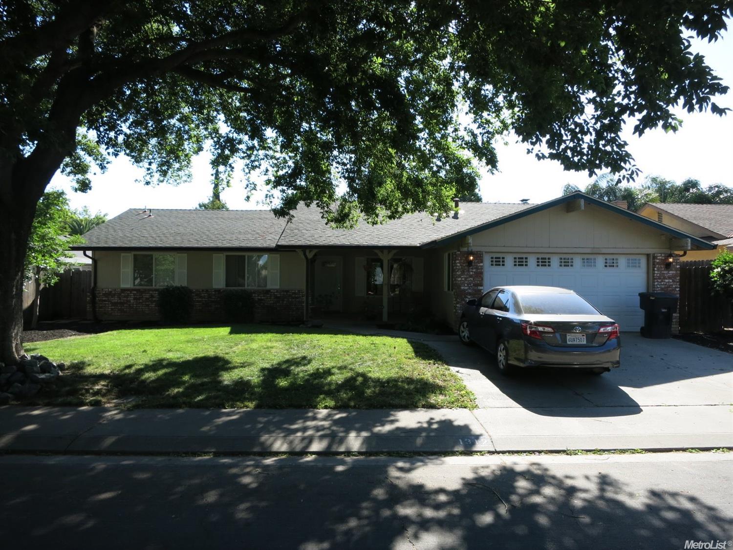 1312 Satariano Ln, Modesto, CA 95355 photo 2
