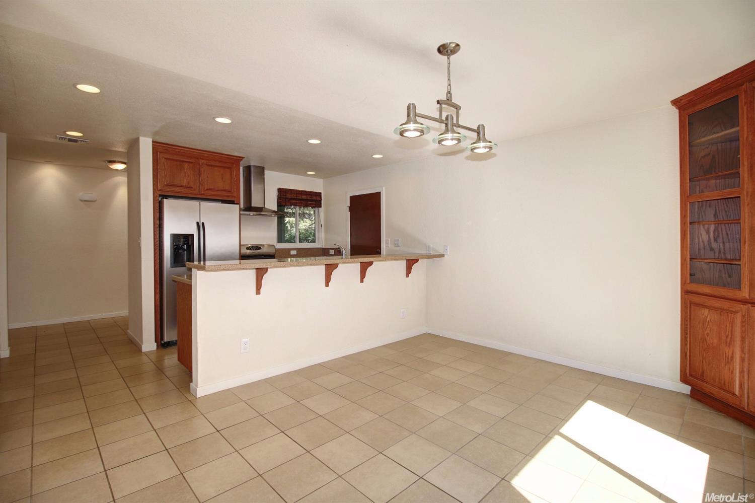 1226 Menlo Dr, Davis, CA 95616 photo 9